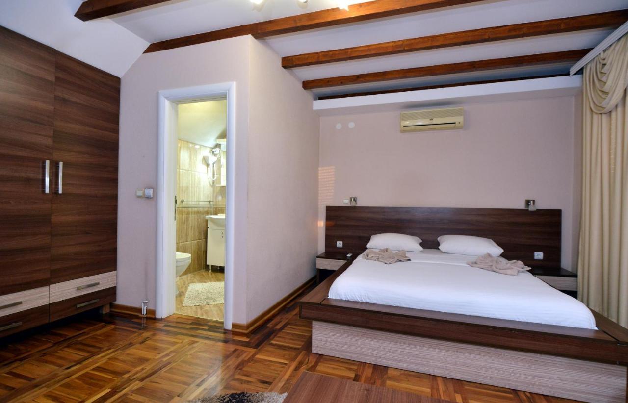 Garni Hotel Kaca Kragujevac Exterior photo