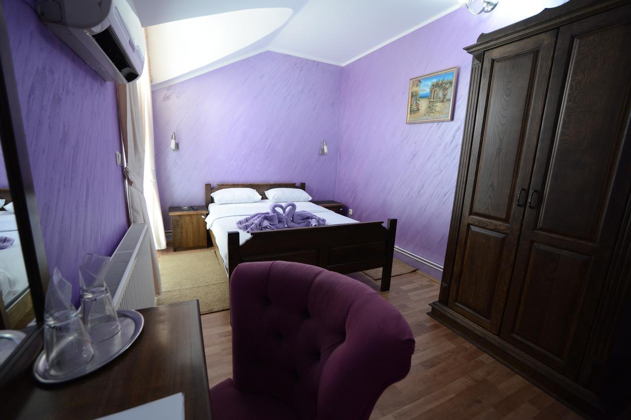 Garni Hotel Kaca Kragujevac Exterior photo
